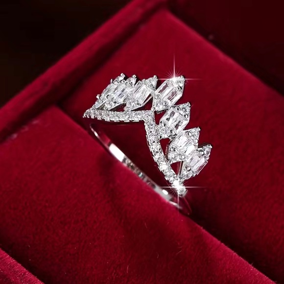 Cubic Zirconia Crown Ring - Picture 2 of 8